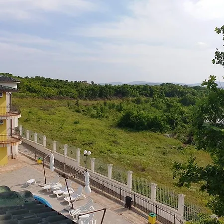 מלון דירות Vip In Green Hills *